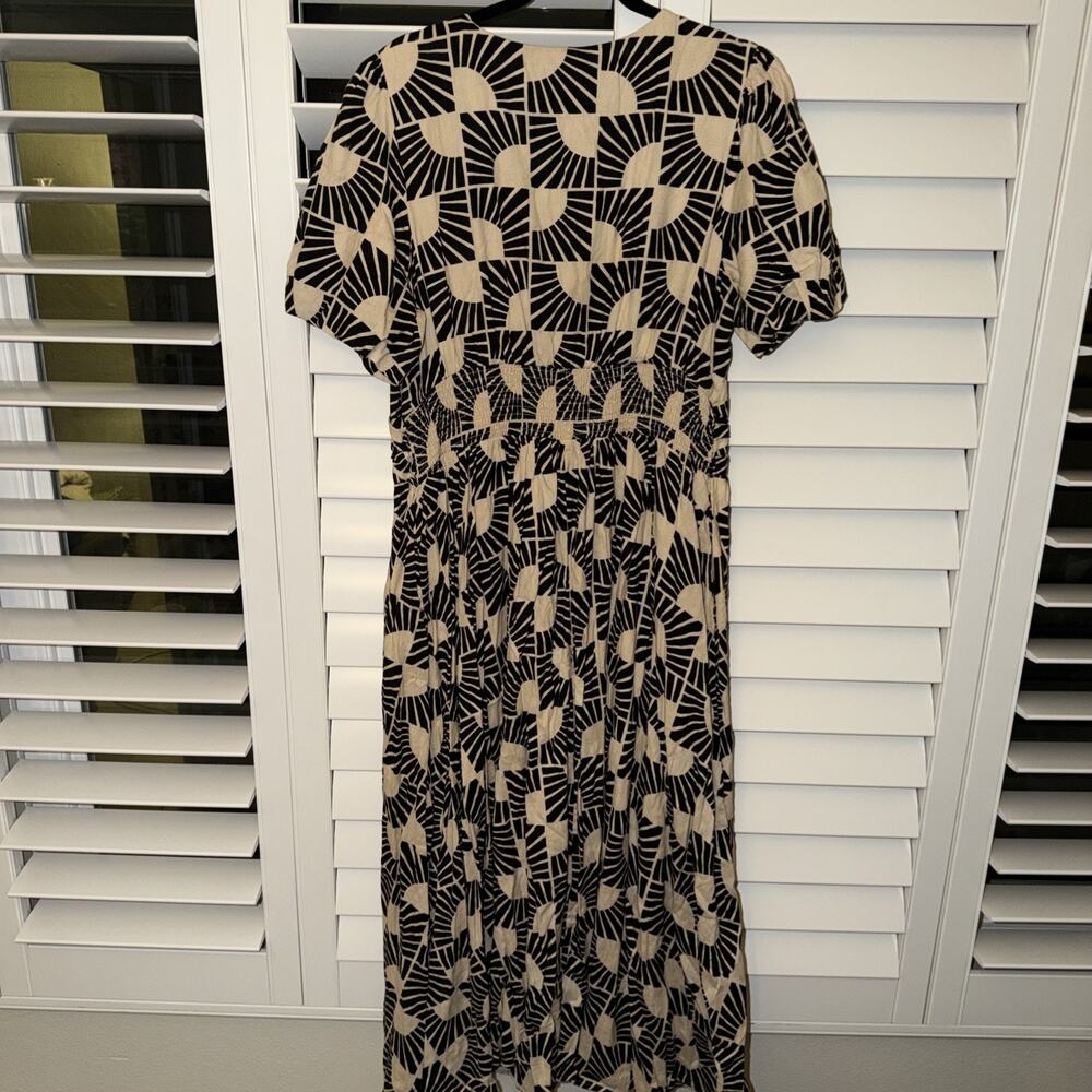 Anthropologie Beige and Black Geometric Maxi Dress - Picture 7 of 10